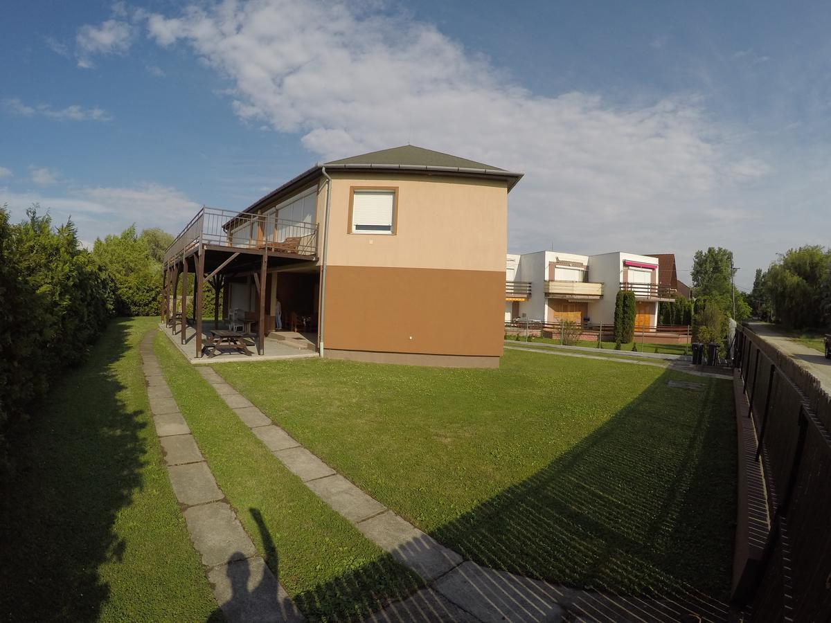 Villa Klapka Zamárdi Eksteriør billede